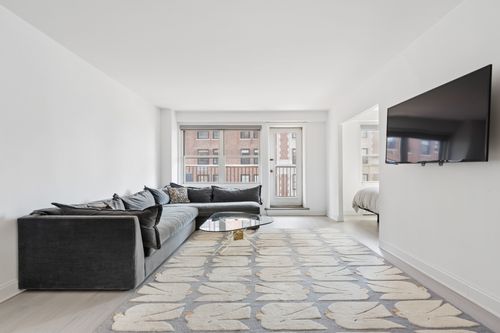 16e-1199 Park Ave, New York, NY, 10128-1774 | Card Image