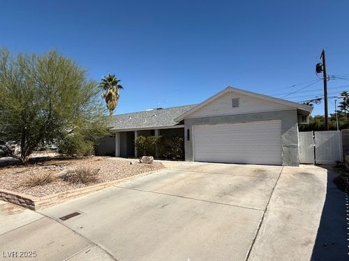 2013 El Greco St, Las Vegas, NV, 89102-0526 | Card Image