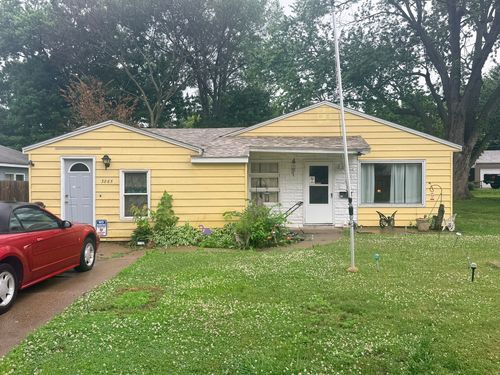 3865 Johnson Avenue, Davenport, IA, 52802 | Card Image