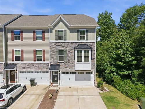1008 Stern Way, Chesapeake, VA, 23323-3928 | Card Image