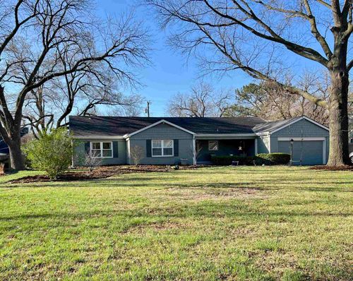 21 E Huntington St, Eastborough, KS, 67206-2047 | Card Image