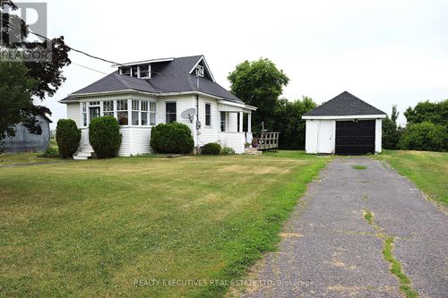 2577 County Rd 7 Road, North Dundas, ON, K0C1H0 | Card Image