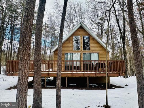 1763 Holly Hill Ln, BERKELEY SPRINGS, WV, 25411-5712 | Card Image