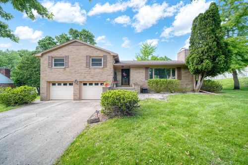 2108 Creglow Dr, Jackson, MI, 49203-3814 | Card Image