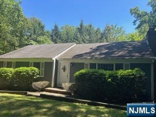 737 Mccoy Rd, Franklin Lakes, NJ, 07417-1209 | Card Image