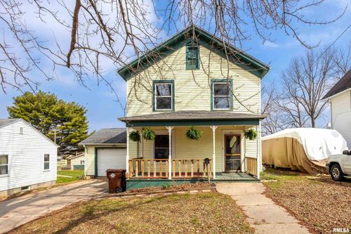 311 S Matteson St, Maquoketa, IA, 52060-3121 | Card Image