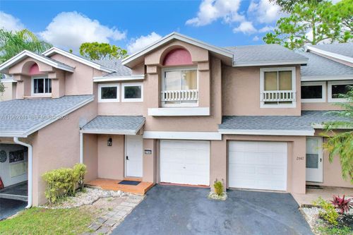2149 Discovery Cir W, Deerfield Beach, FL, 33442-1014 | Card Image
