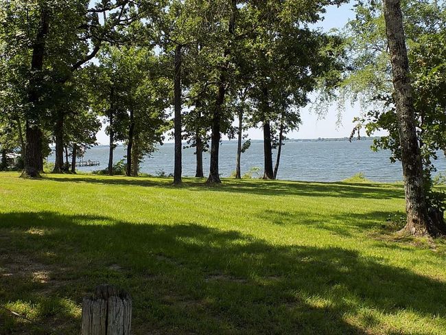 View of world class fishing on Lake Fork!!! | Image 37