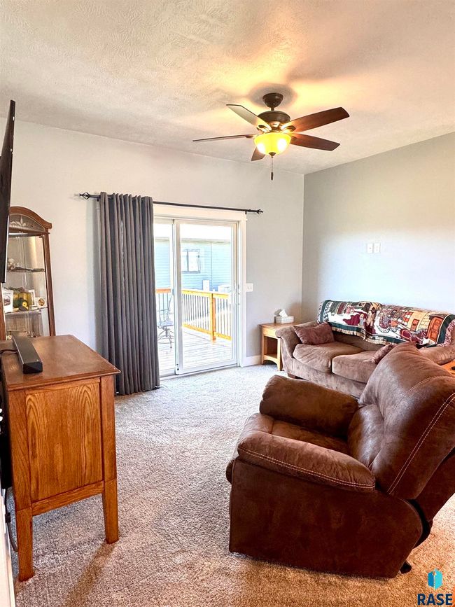 1403 Bitterroot Rd, House other with 5 bedrooms, 4 bathrooms and null parking in Dell Rapids SD | Image 16