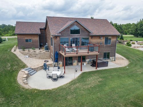 W5677 N Stone Gate Dr, New Lisbon, WI, 53950-9038 | Card Image