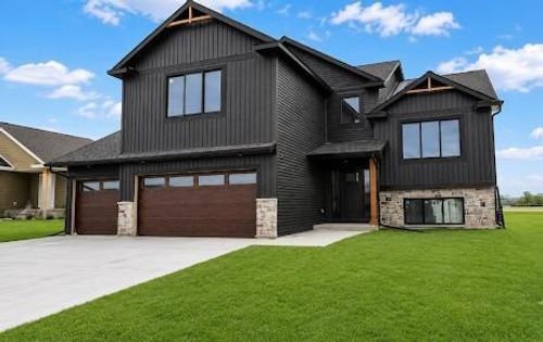 348 Highlands Ave, Zumbrota, MN, 55992-2804 | Card Image
