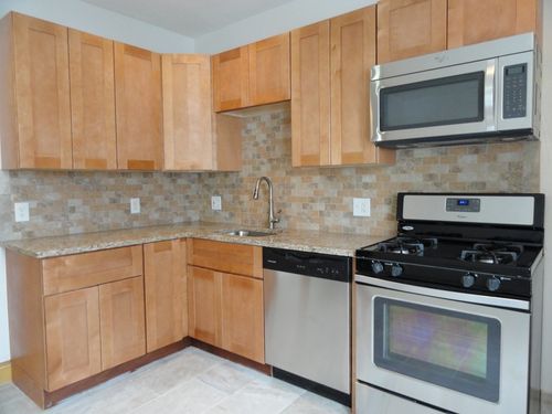 2-39 Paris St, Medford, MA, 02155-2721 | Card Image