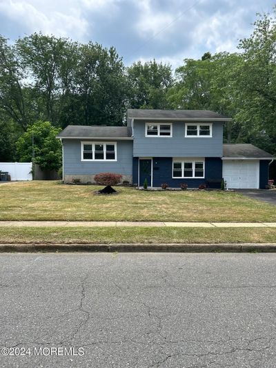 13 W Connecticut Concourse, House other with 4 bedrooms, 1 bathrooms and null parking in Jackson NJ | Image 1