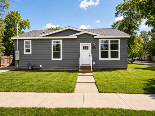2226 7th Ave N, Great Falls, MT, 59401-1840 | Card Image