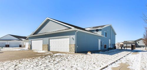 1101 39th Ave S, Moorhead, MN, 56560-6948 | Card Image