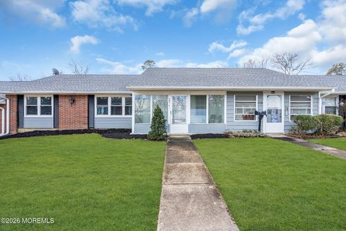 482 Thornbury Ct, Lakewood, NJ, 08701-7840 | Card Image