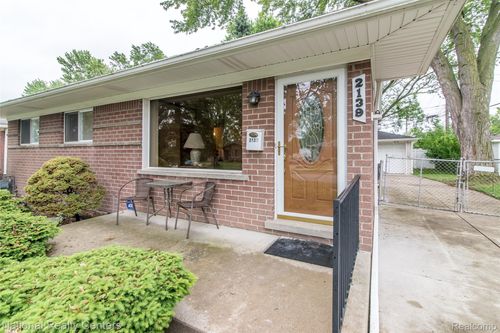 2139 Pagel Ave, Lincoln Park, MI, 48146-3442 | Card Image