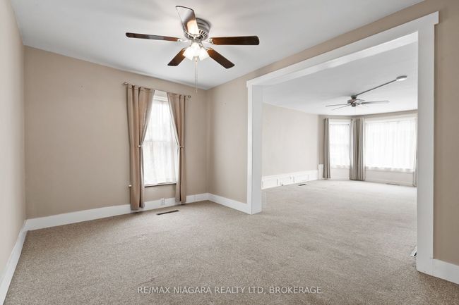 87 King St, Home with 2 bedrooms, 2 bathrooms and 3 parking in Port Colborne ON | Image 9