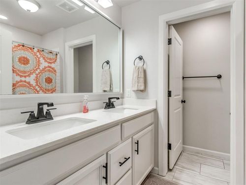 2405 Cedar Elm Place, Choctaw, OK, 73020 | Card Image