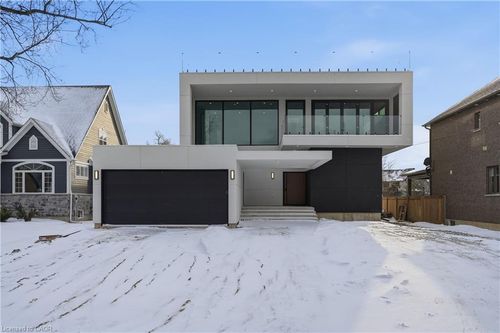 36 Windermere Ave, Stoney Creek, ON, L8E5G5 | Card Image