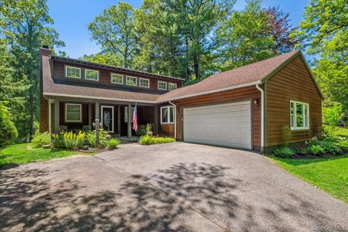 342 Lake Shore Rd, Putnam Valley, NY, 10579-1314 | Card Image