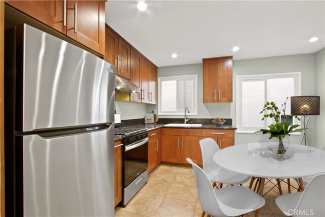 UNIT-7 - 325 Cedar Ave, Condo with 1 bedrooms, 1 bathrooms and null parking in Long Beach CA | Image 5