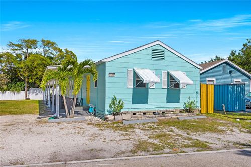 13207 3rd Street E, Madeira Beach, FL, 33708 | Card Image