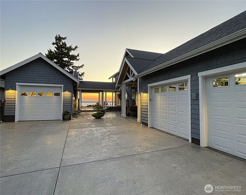 4640 Rhodie Ln, Freeland, WA, 98249-9686 | Card Image