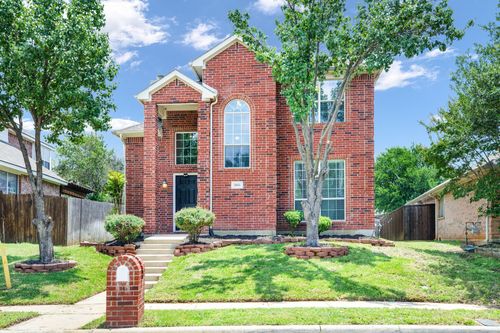3900 Braxton Ln, Flower Mound, TX, 75028-8801 | Card Image