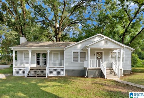 2040 Pinehurst Dr, Gardendale, AL, 35071-2177 | Card Image
