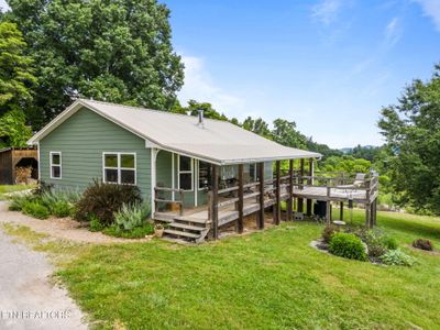 891 New Harvest Rd, House other with 2 bedrooms, 1 bathrooms and null parking in Washburn TN | Image 3