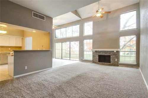 732 Heights Dr, Fort Worth, TX, 76112-1545 | Card Image