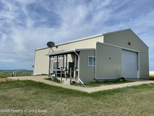 11640 4l St Sw, Killdeer, ND, 58640-4328 | Card Image