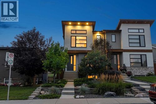 2629 32 St Sw, Calgary, AB, T3E2R8 | Card Image