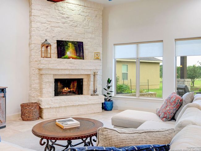 30007 Cibolo Path, House other with 3 bedrooms, 3 bathrooms and null parking in Fair Oaks Ranch TX | Image 7