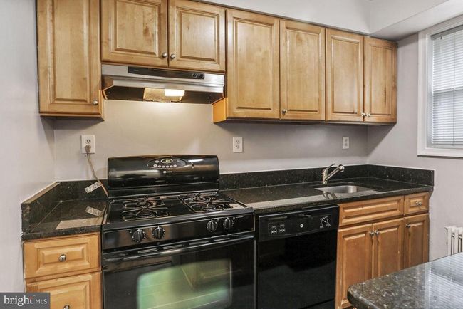 APT-1 - 1410 N Quinn St, Condo with 2 bedrooms, 1 bathrooms and null parking in ARLINGTON VA | Image 5