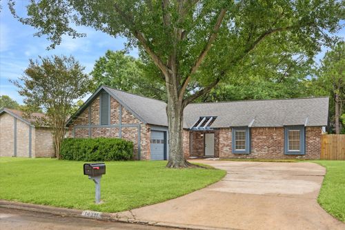14311 Overbrook Ln, Houston, TX, 77077-5214 | Card Image