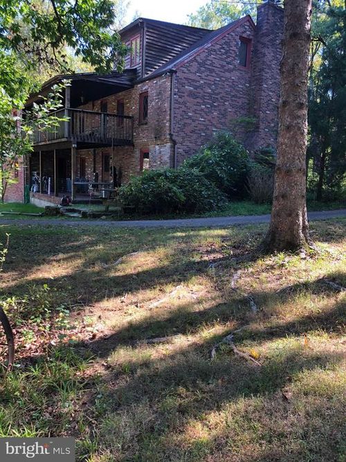 1545 193a Middletown Rd., GLEN MILLS, PA, 19342 | Card Image