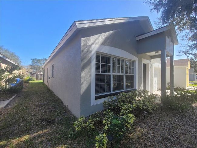 6728 Summer Haven Drive, House other with 3 bedrooms, 2 bathrooms and null parking in Riverview FL | Image 4
