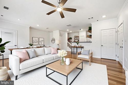 apt-g-5105 Travis Edward Way, CENTREVILLE, VA, 20120-3053 | Card Image