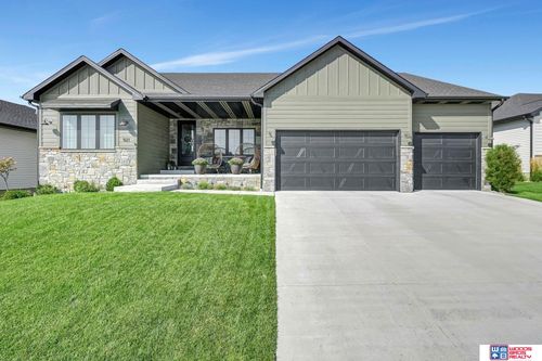 921 N 107th St, Lincoln, NE, 68527-2521 | Card Image