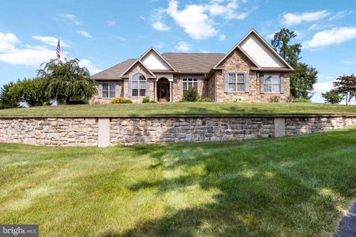 400 Autumn Dr, CARLISLE, PA, 17015-9226 | Card Image