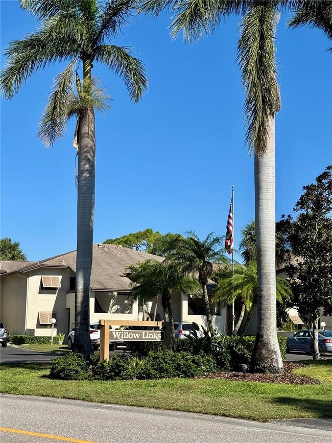 98 - 5138 Willow Links, Condo with 2 bedrooms, 2 bathrooms and null parking in SARASOTA FL | Image 30