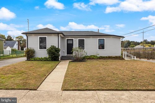 13 Baird Ave, BURLINGTON, NJ, 08016-2125 | Card Image