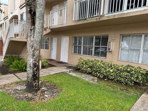 apt-107-8670 Nw 6th Ln, Miami, FL, 33126-3843 | Card Image