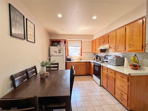 rear-47 1st Street Ext, Glen Cove, NY, 11542-3808 | Card Image