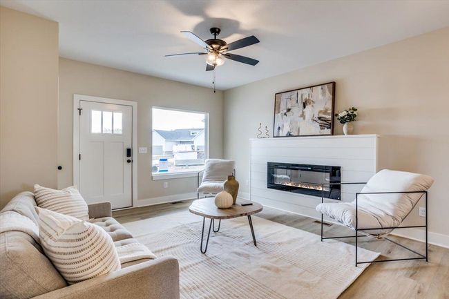 2251 N 159th St N, Home with 5 bedrooms, 3 bathrooms and null parking in Wichita KS | Image 5