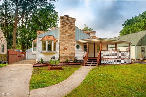 529 Cornell Ave, Elyria, OH, 44035-6617 | Card Image