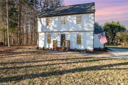 3601 Fieldview Road, Pleasant Garden, NC, 27313 | Card Image