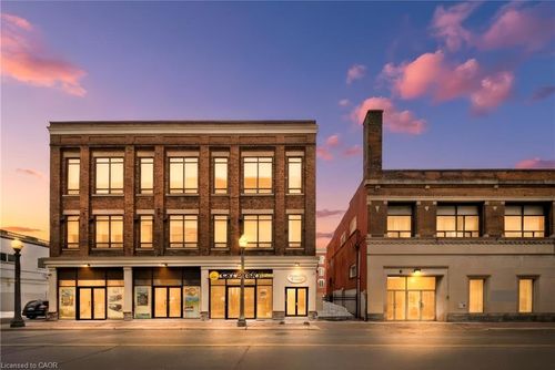 206-11 Queen St, Brantford, ON, N3T3B1 | Card Image